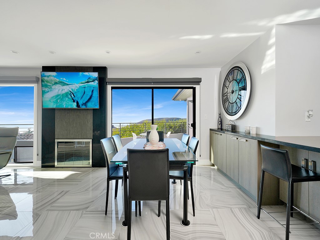 MLS #OC25014063 image #10