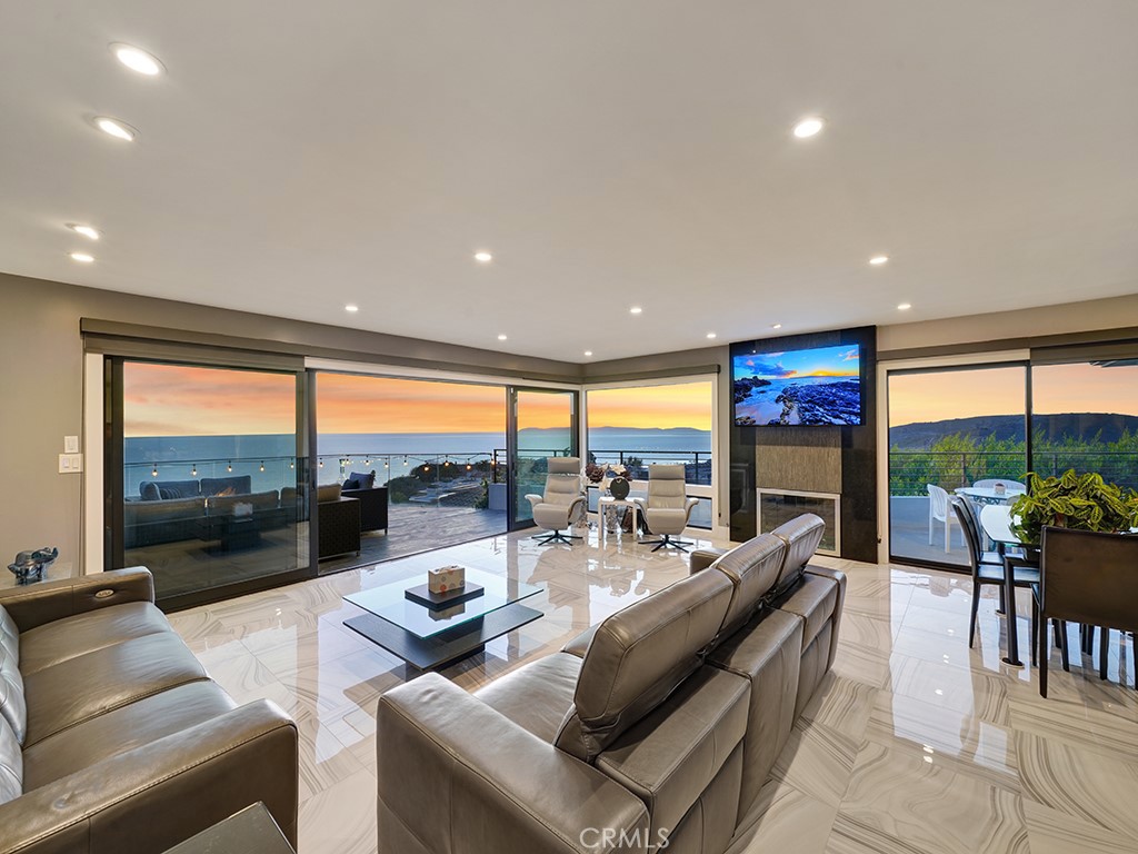 MLS #OC25014063 image #31