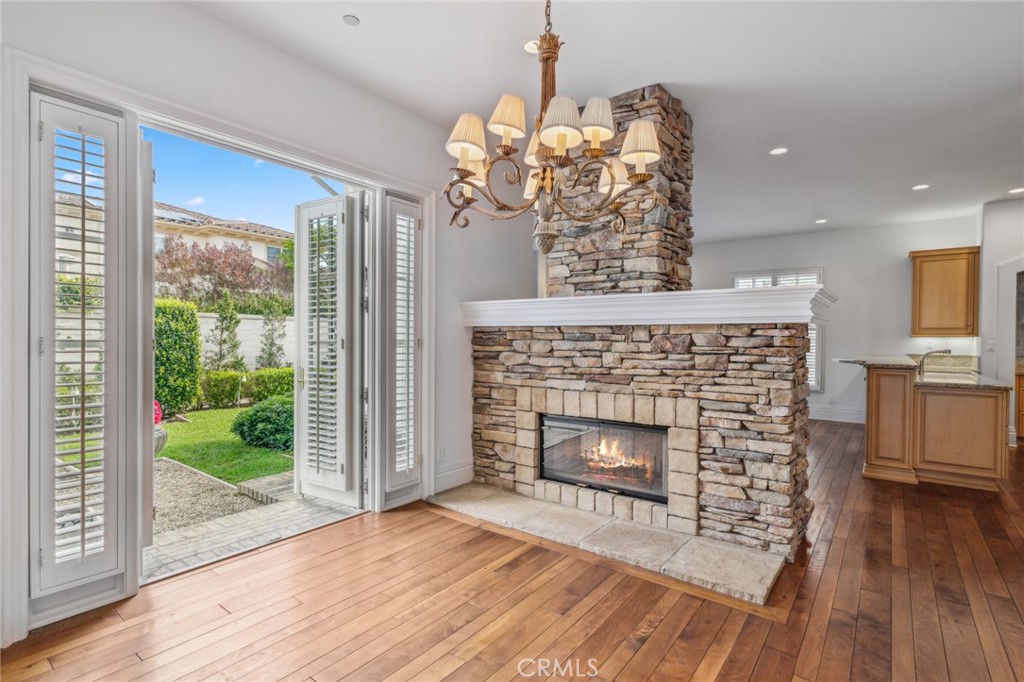 MLS #OC25014862 image #12