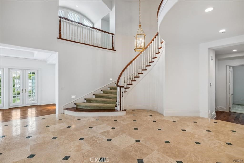 MLS #OC25014862 image #3