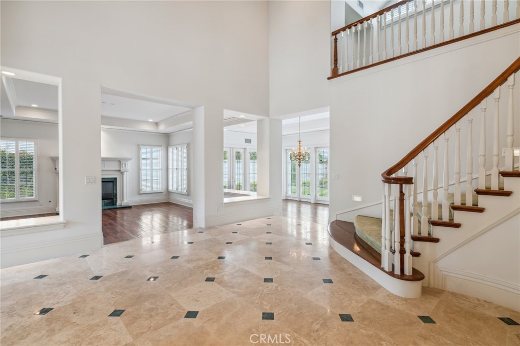 MLS #OC25014862 image #4