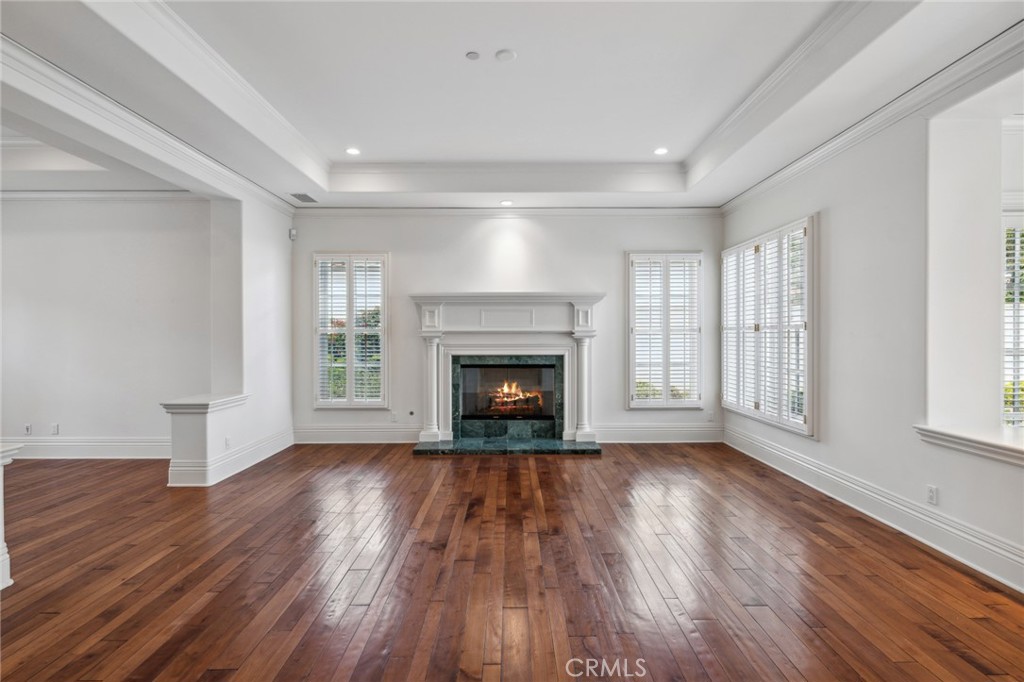 MLS #OC25014862 image #5