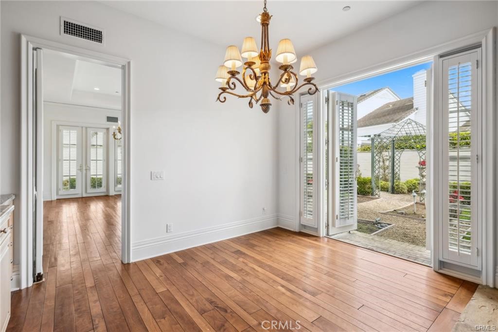 MLS #OC25014862 image #8