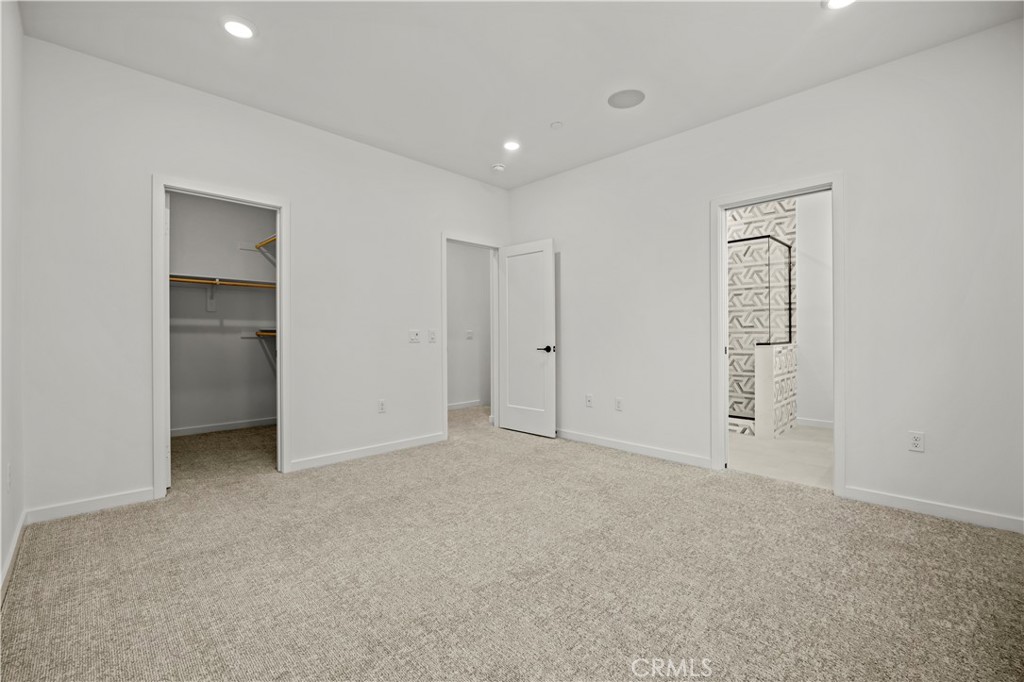 MLS #OC25018079 image #10