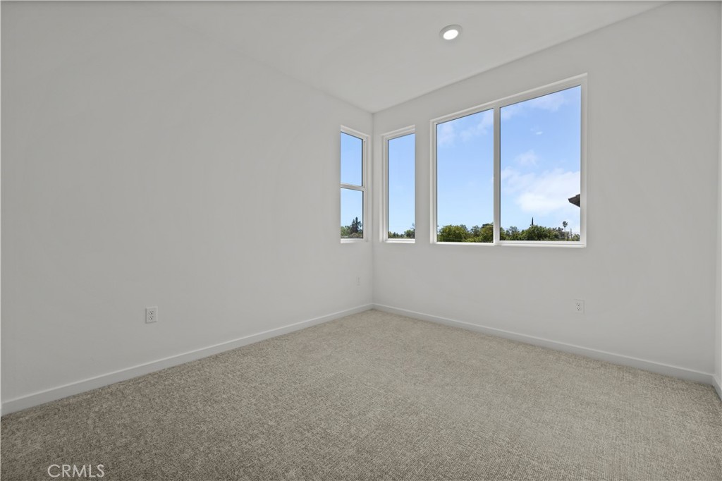 MLS #OC25018079 image #12