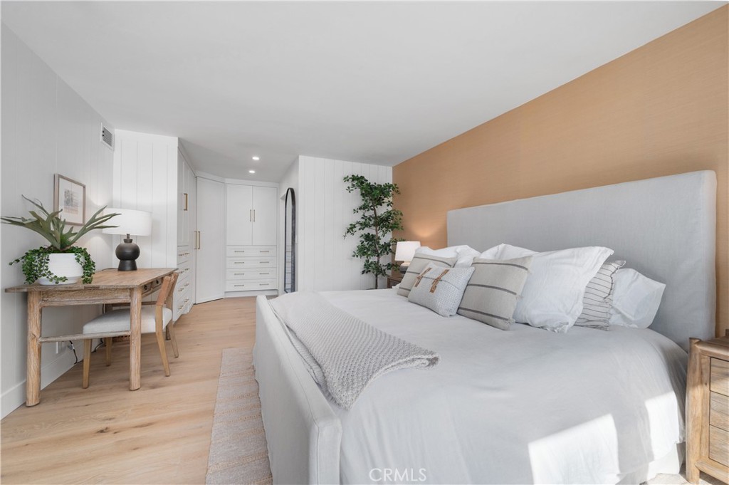 MLS #OC25018479 image #25