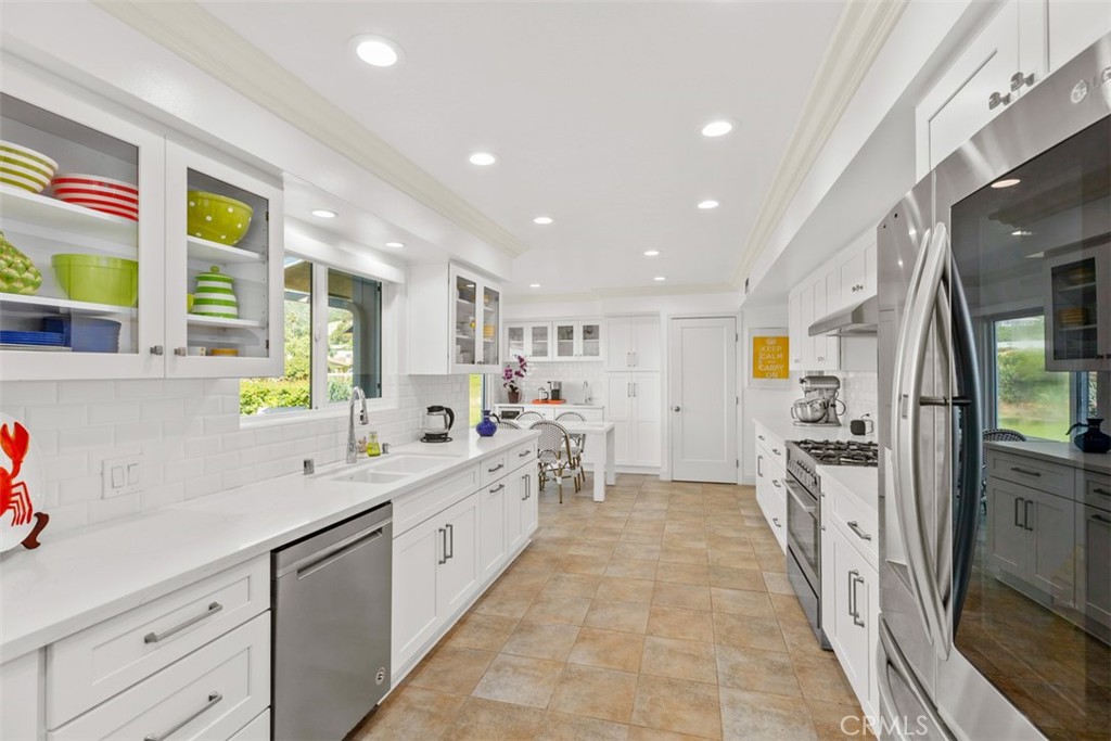 MLS #OC25018672 image #13