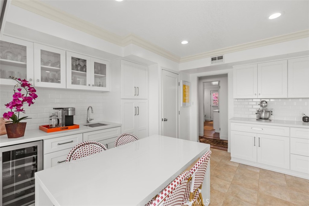 MLS #OC25018672 image #19