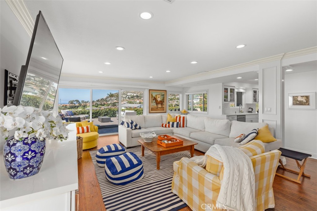 MLS #OC25018672 image #9