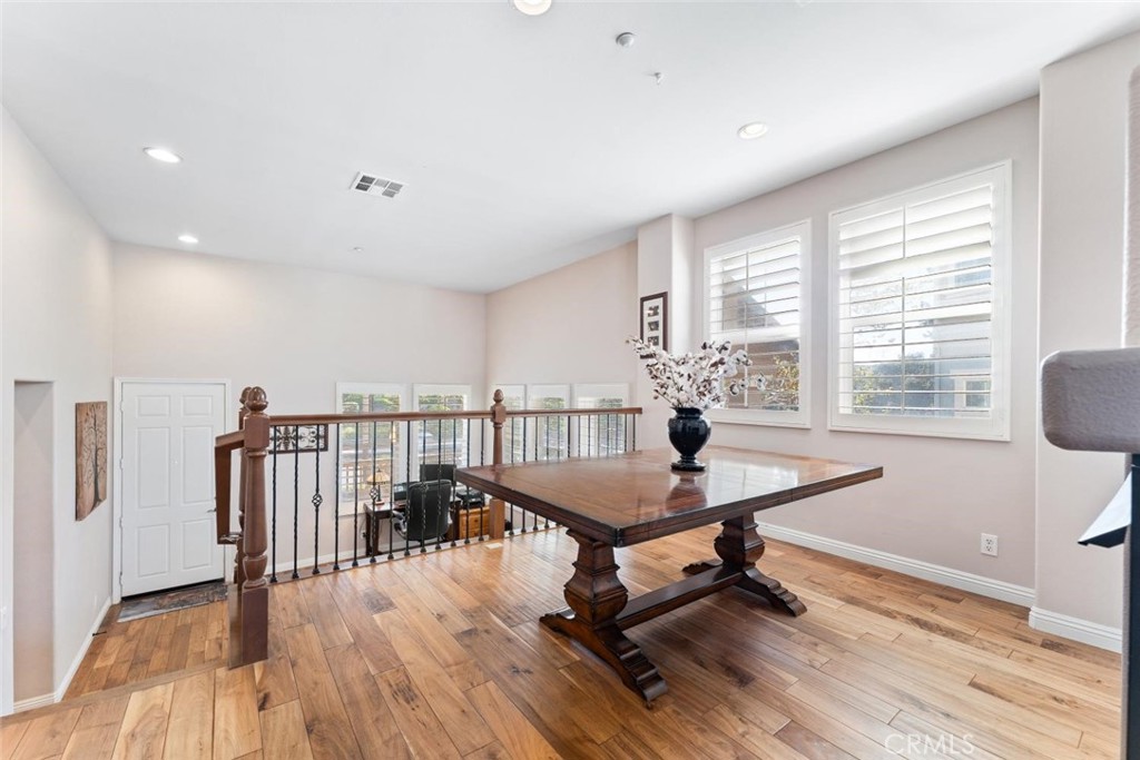 MLS #OC25018923 image #17