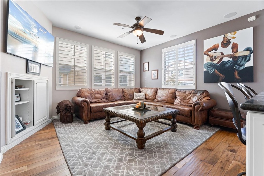 MLS #OC25018923 image #21