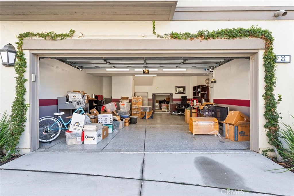 MLS #OC25018923 image #38