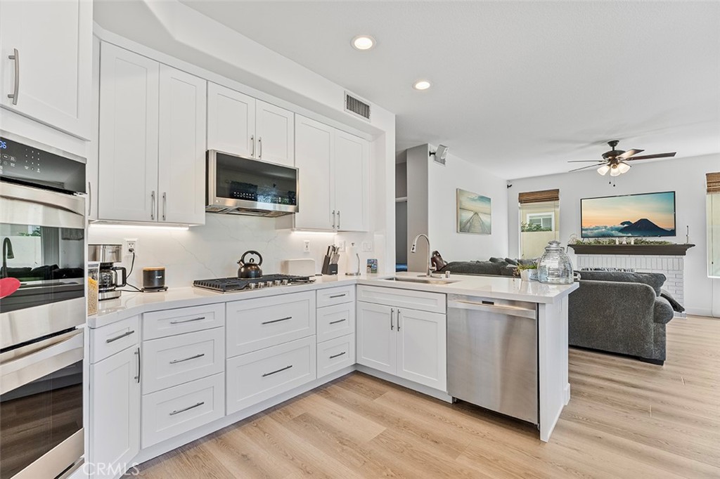 MLS #OC25019757 image #13