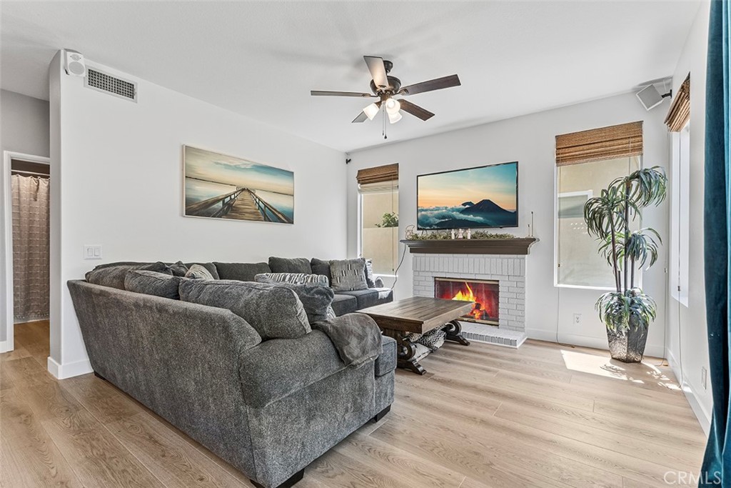 MLS #OC25019757 image #15