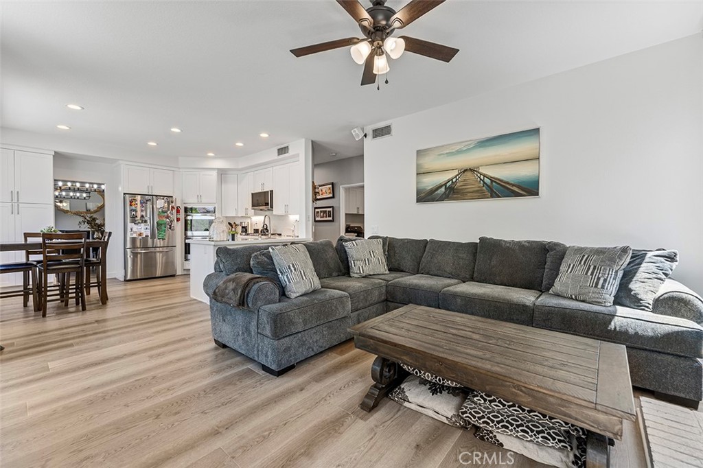 MLS #OC25019757 image #16