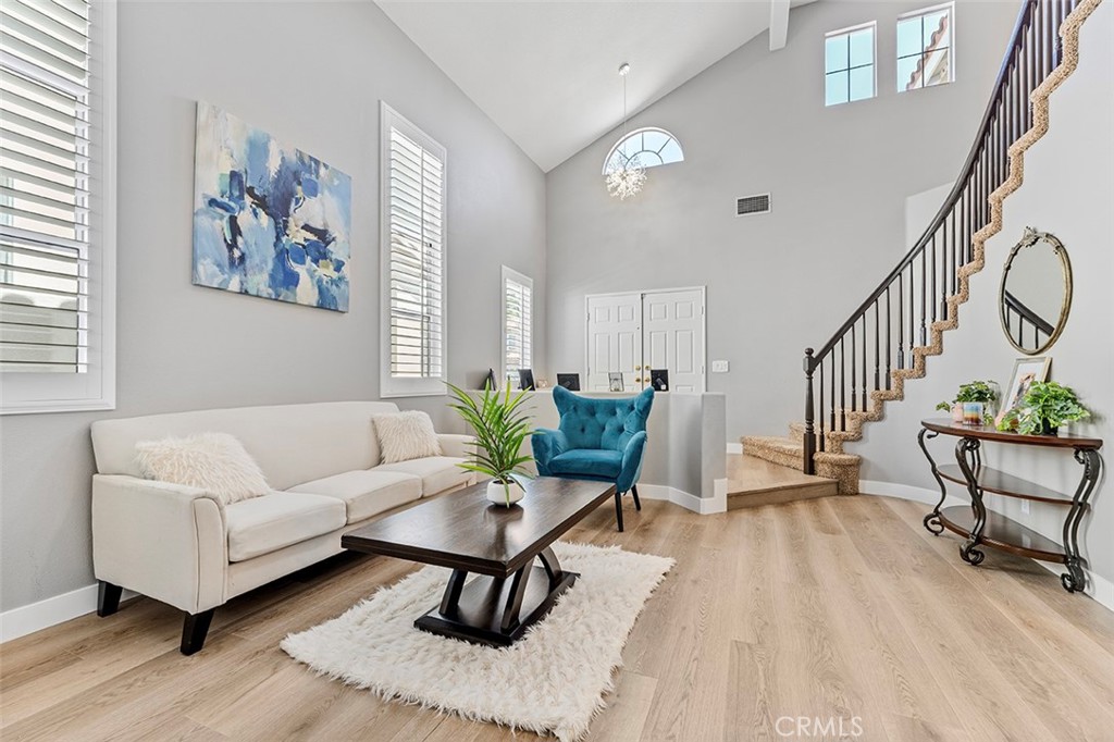 MLS #OC25019757 image #3