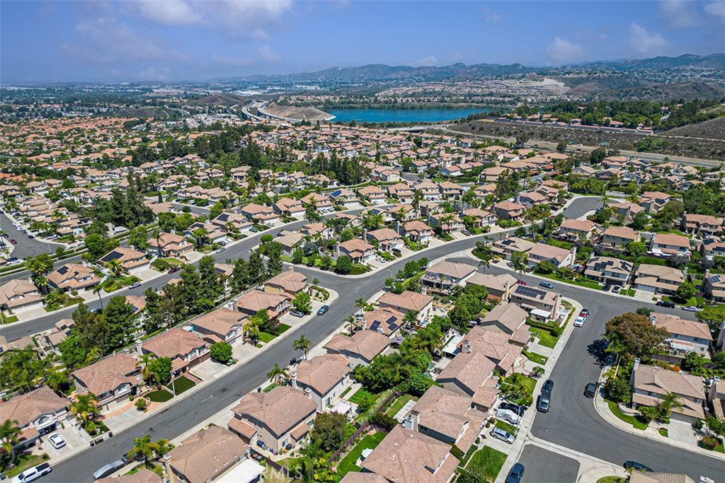 MLS #OC25019757 image #38