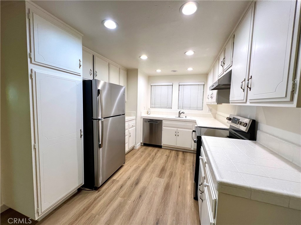 MLS #OC25022830 image #6