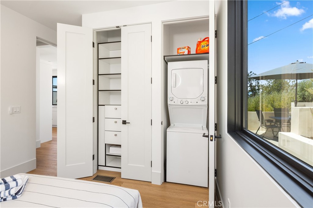 MLS #OC25025283 image #12