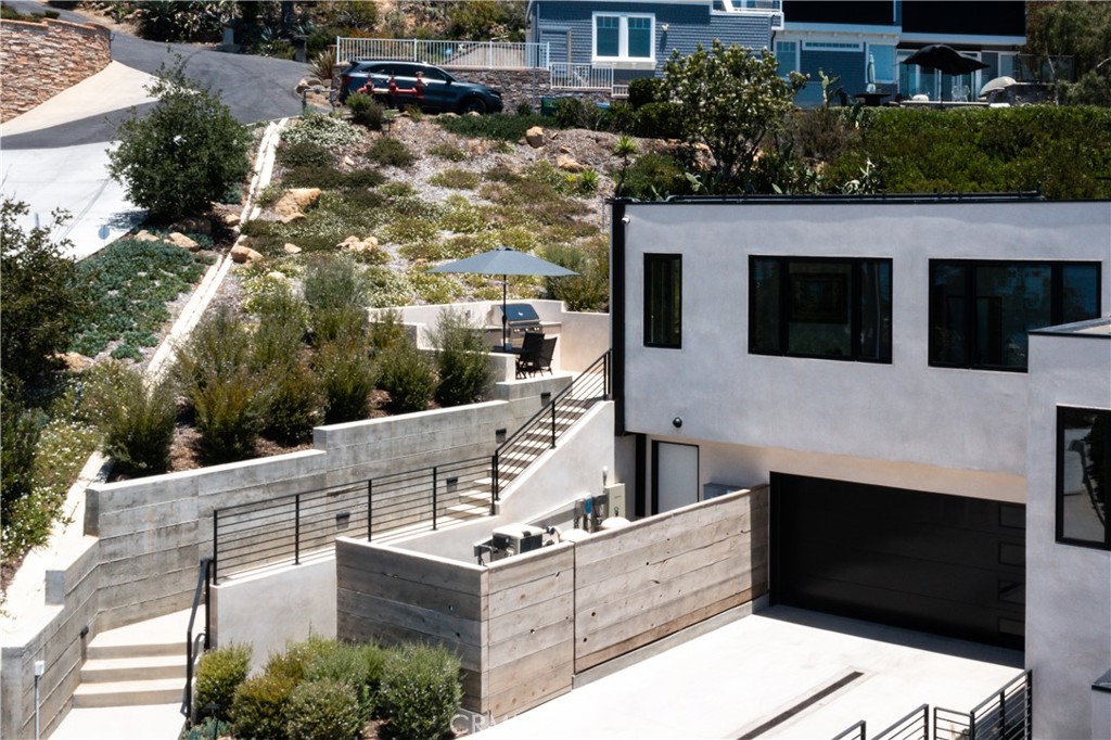 MLS #OC25025283 image #16