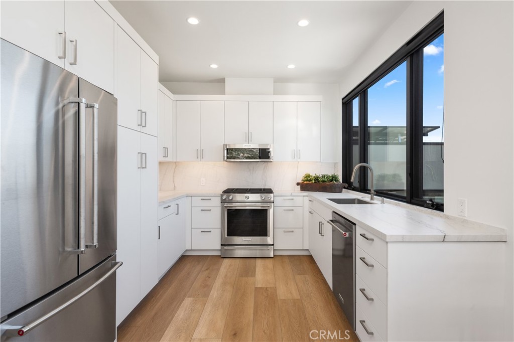 MLS #OC25025283 image #7