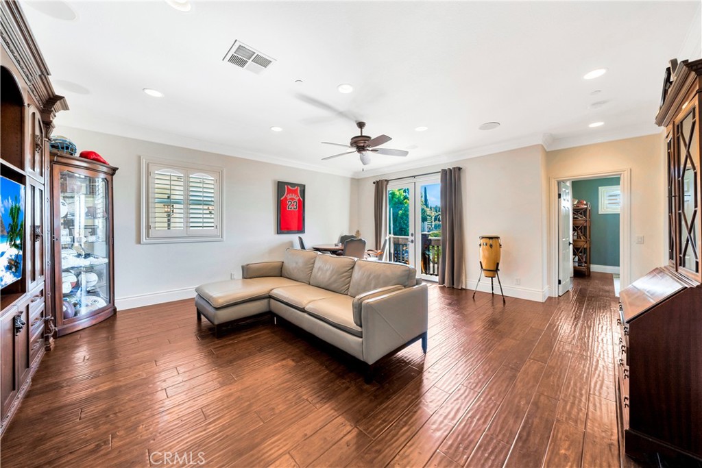 MLS #OC25028240 image #26