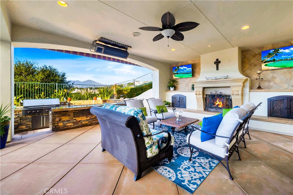 MLS #OC25028240 image #3