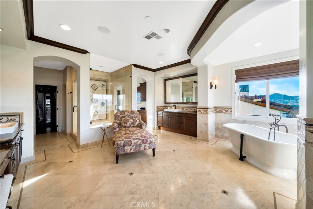 MLS #OC25028240 image #40