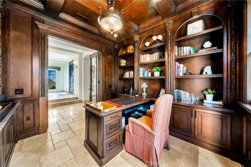 MLS #OC25028240 image #8