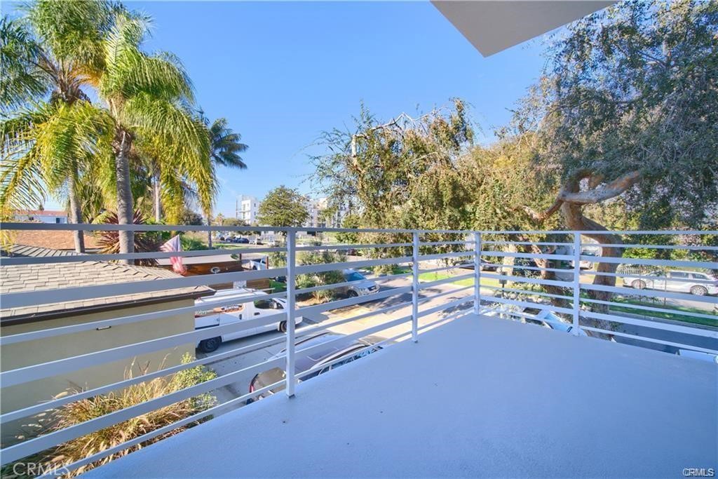 MLS #OC25028750 image #5