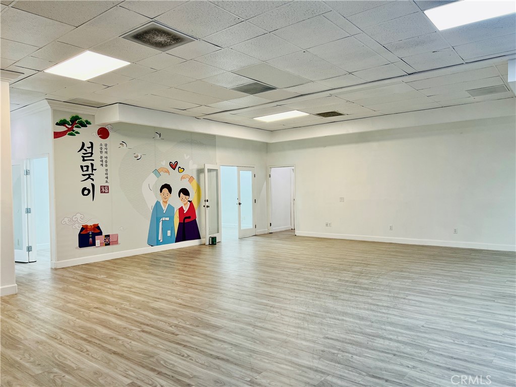 MLS #OC25028925 image #2