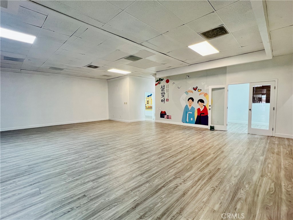 MLS #OC25028925 image #3