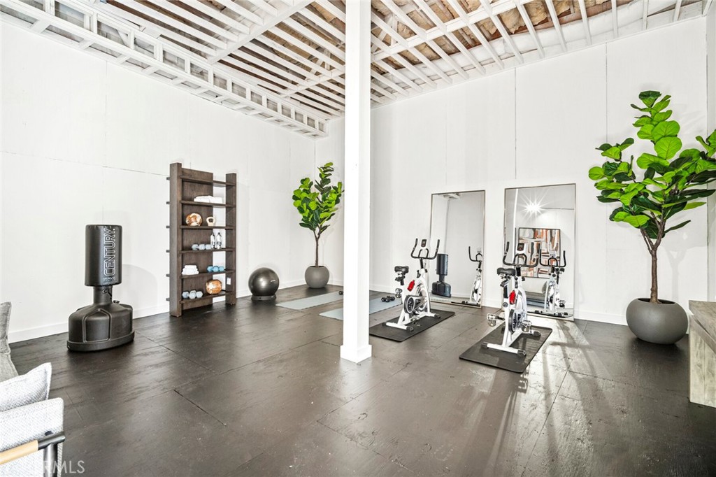 MLS #OC25029588 image #39