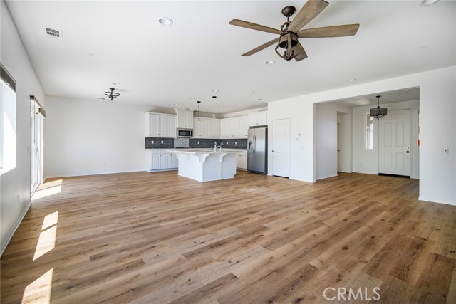 MLS #OC25031334 image #3