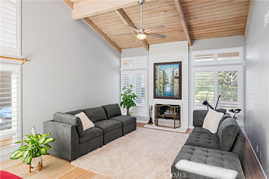 MLS #OC25031990 image #3