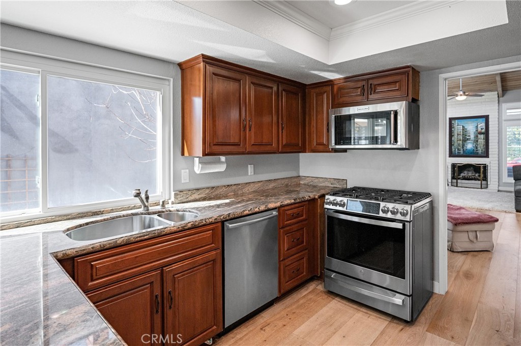 MLS #OC25031990 image #8