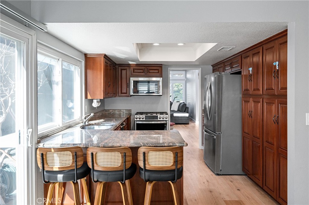 MLS #OC25031990 image #9