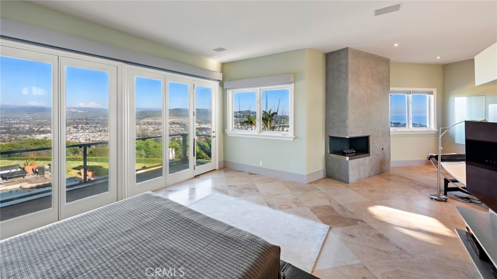 MLS #OC25032377 image #16