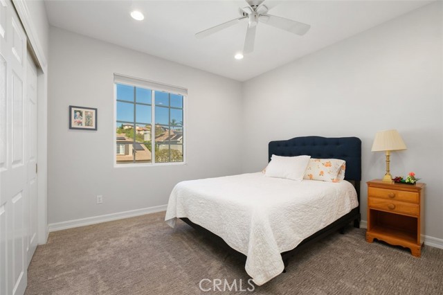 MLS #OC25033752 image #32