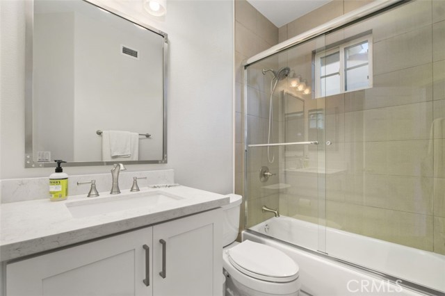 MLS #OC25033752 image #35