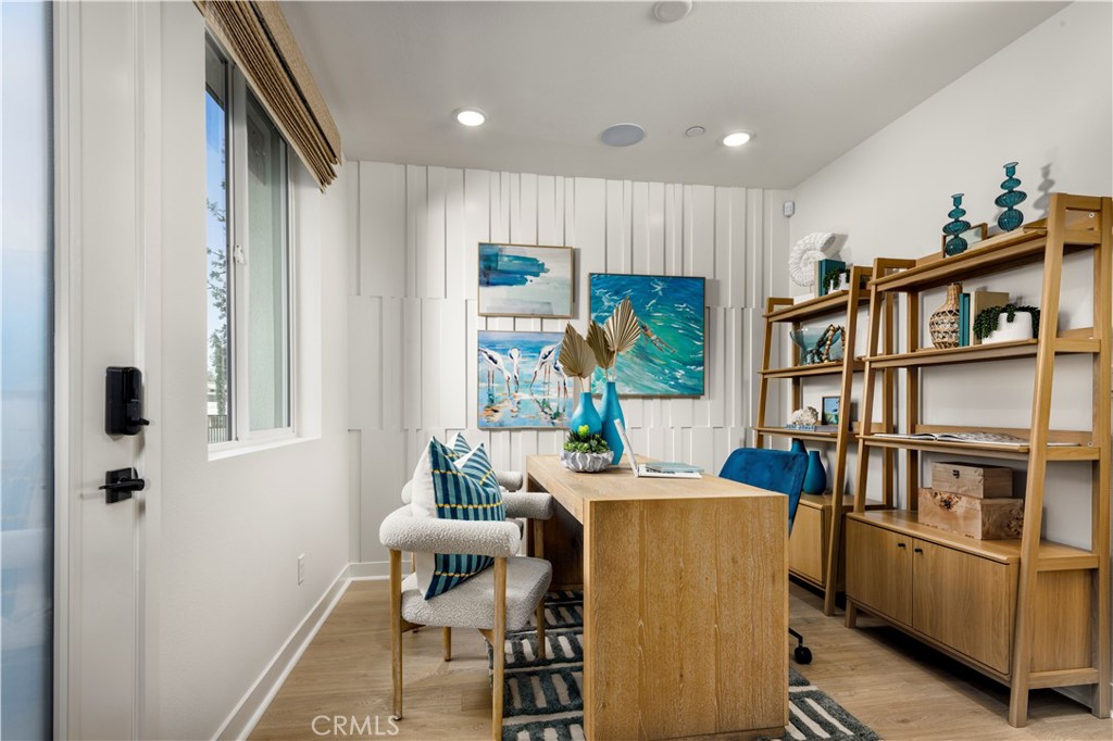 MLS #OC25033994 image #6