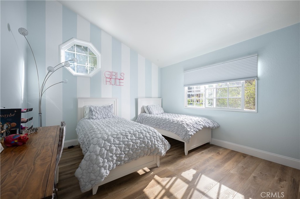 MLS #OC25034446 image #16