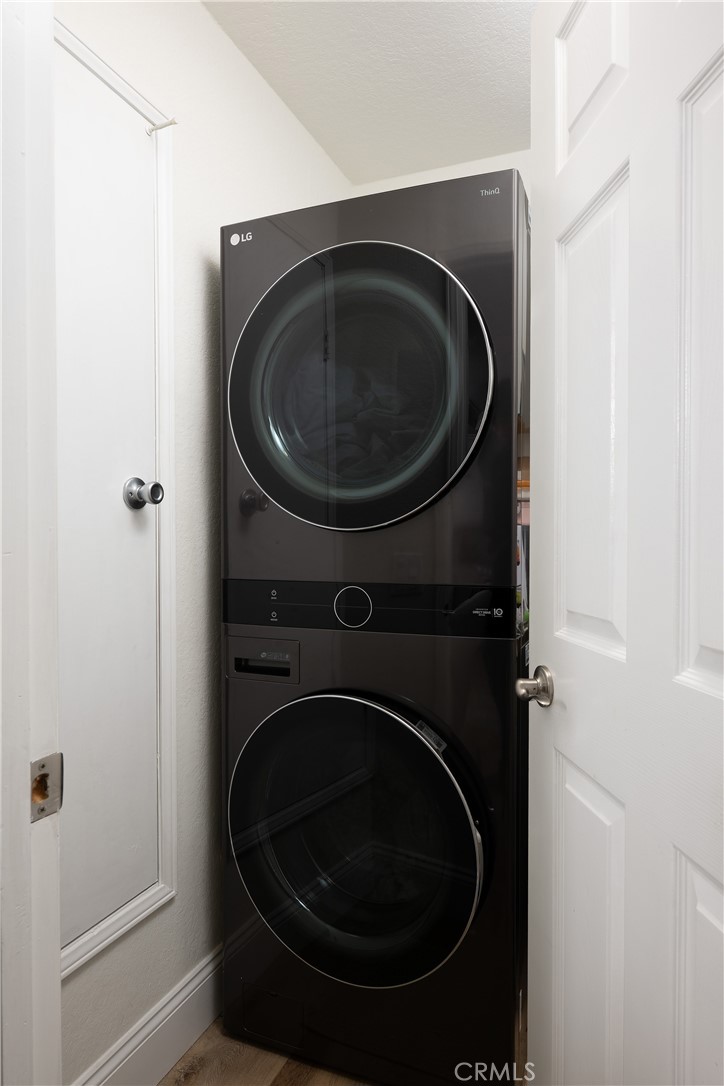 MLS #OC25034446 image #24