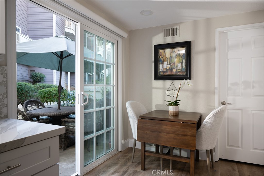 MLS #OC25034446 image #8