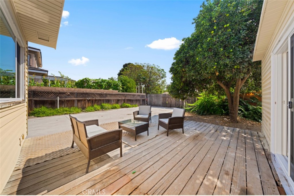 MLS #OC25034549 image #8