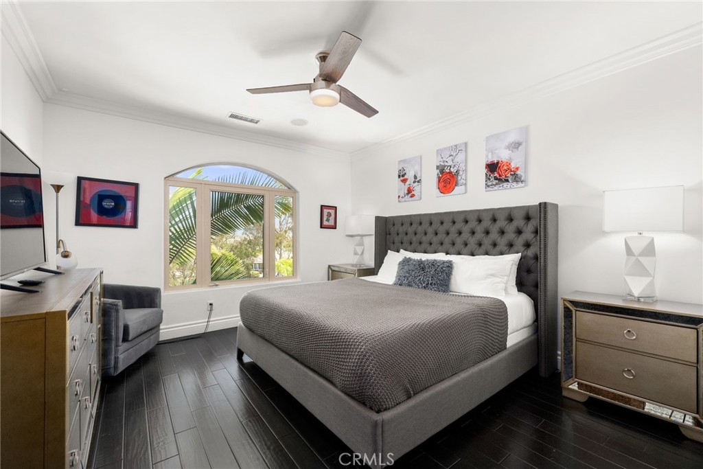 MLS #OC25036888 image #39