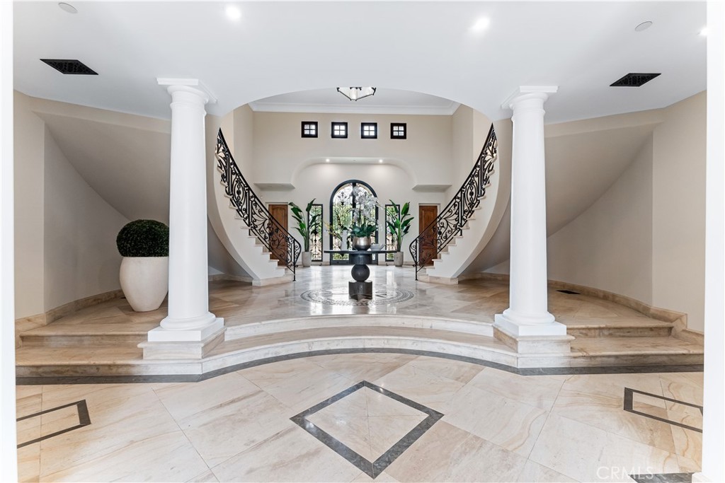 MLS #OC25036900 image #12