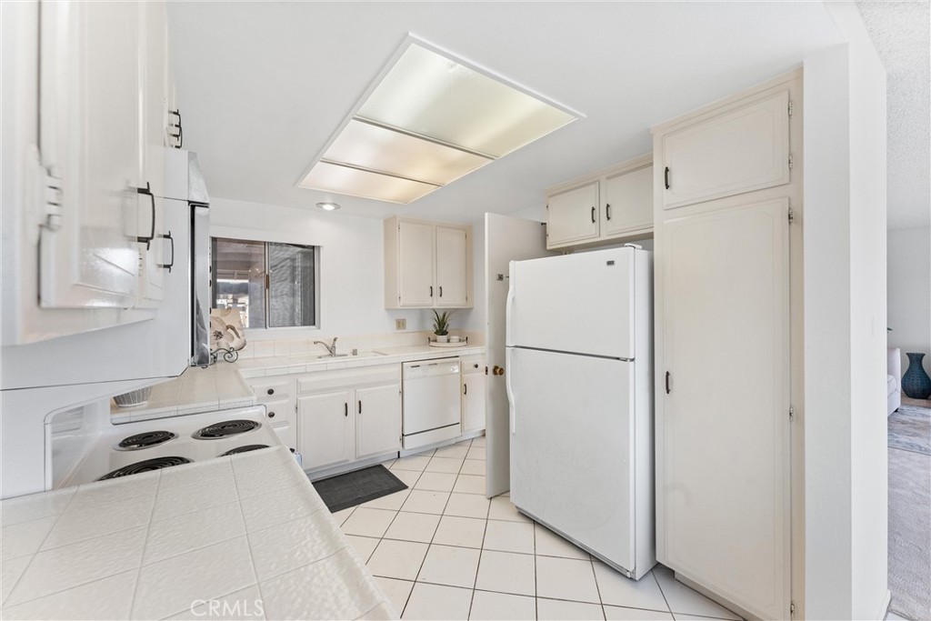 MLS #OC25037700 image #13