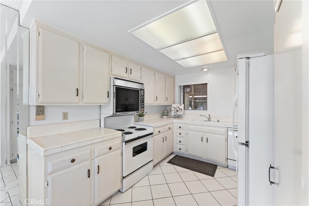 MLS #OC25037700 image #16