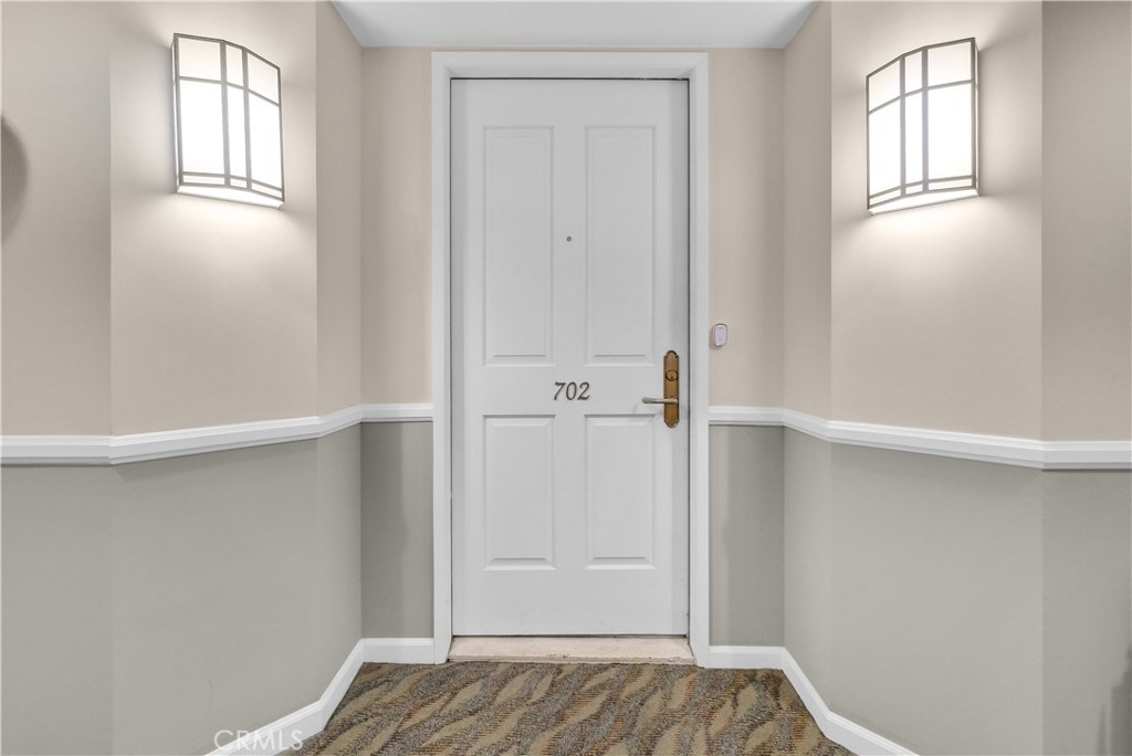 MLS #OC25040655 image #1